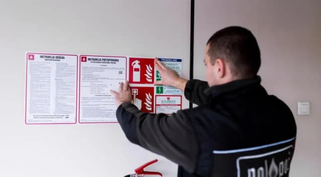 Co powinna zawierać instrukcja bezpieczeństwa pożarowego, aby chronić życie? Co powinna zawierać instrukcja bezpieczeństwa pożarowego, aby chronić życie?